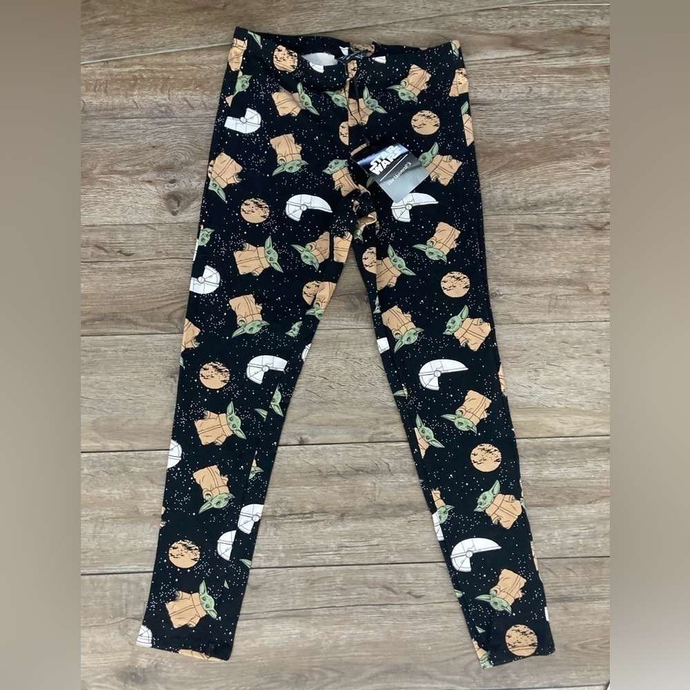 Star Wars Disney Grogu Yoda The Child Women’s All Over Print Leggings Size Small